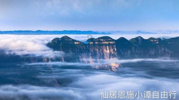 奔驰E级全新插混版实车曝光，车身加长油耗降低，售价或上涨